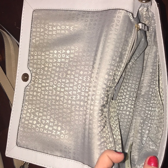 Kate Spade light grey crossover purse! - Picture 3 of 5